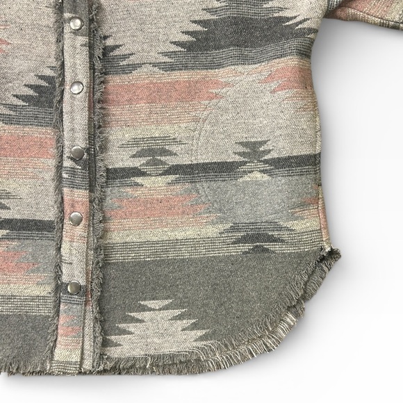 Fate Aztec Southwest Fringe Trim Long Sleeve Oversized Shacket Gray Size Small - Picture 8 of 12